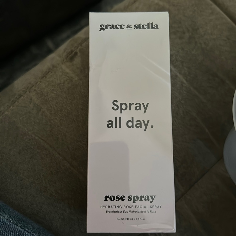 Grand and Stella Spray the day rose spray